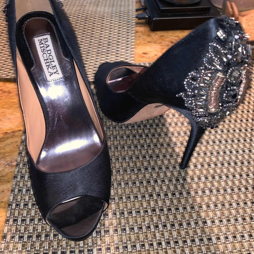 Pumps black